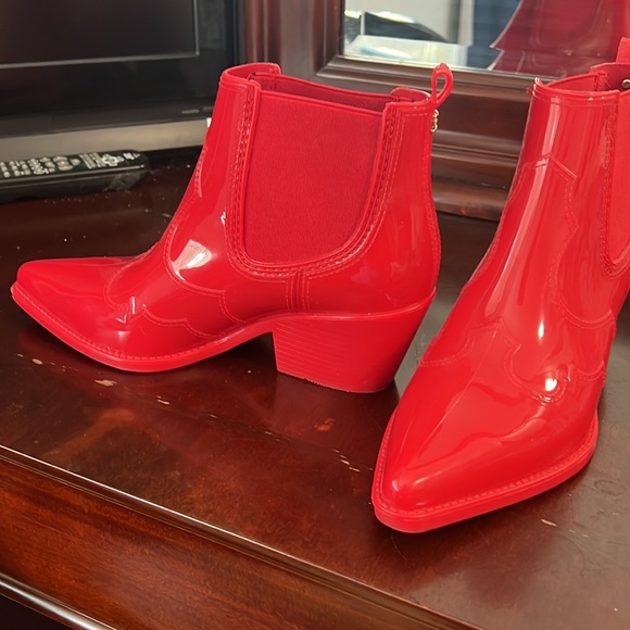 Sam Edelman rain boot size 8, Red - Picture 3 of 3